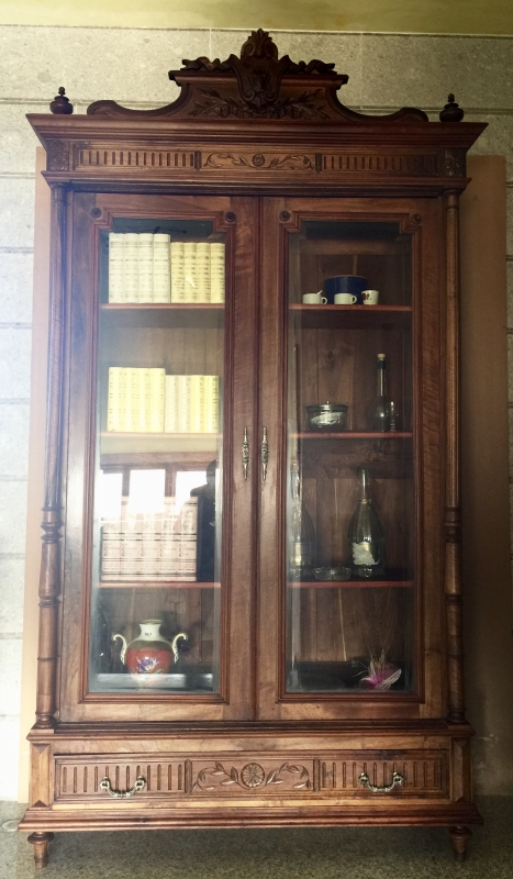 Libreria,argenteria, ventrinetta-armadio 1