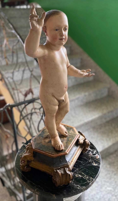 IL PRIMO RE. Bambinello ligneo antico