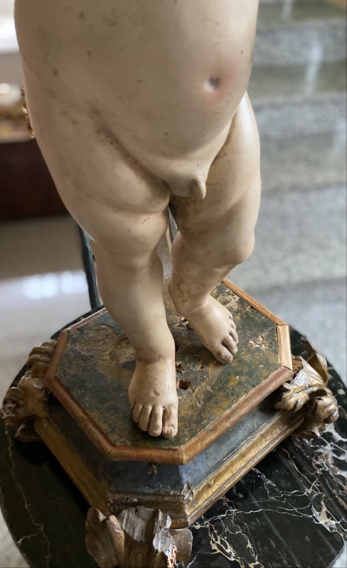 IL PRIMO RE. Bambinello ligneo antico