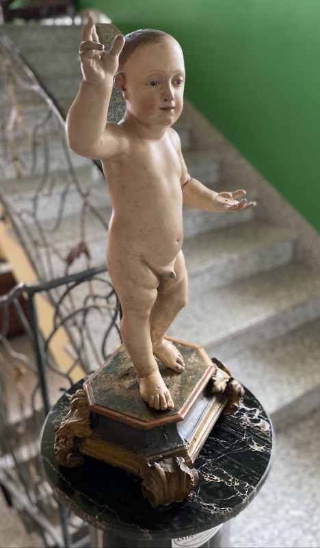 IL PRIMO RE. Bambinello ligneo antico
