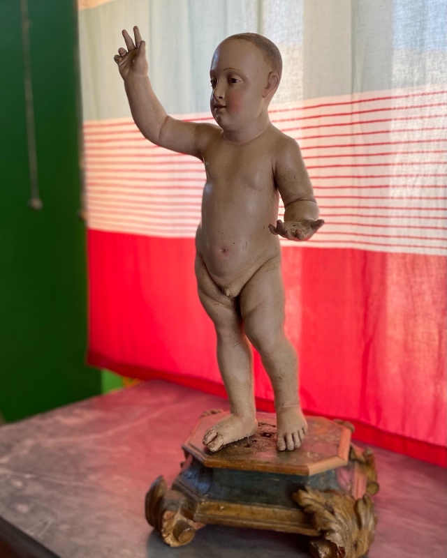 IL PRIMO RE. Bambinello ligneo antico