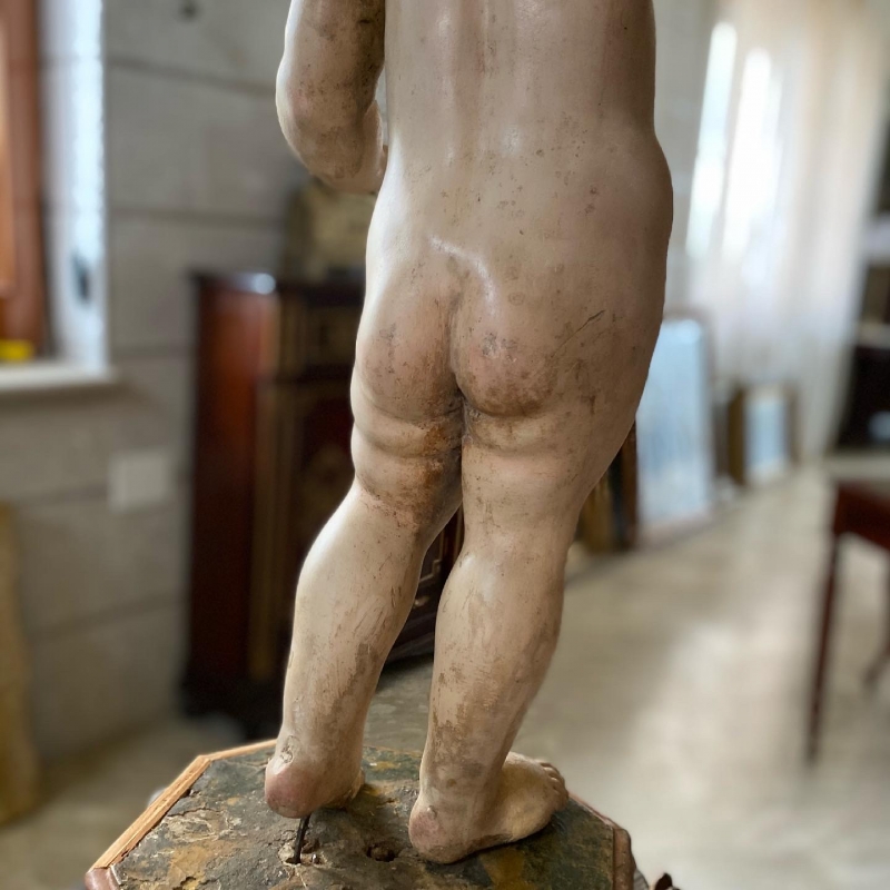 IL PRIMO RE. Bambinello ligneo antico