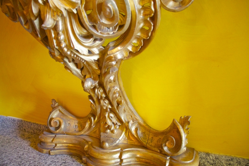 BAROCCO console dorata.