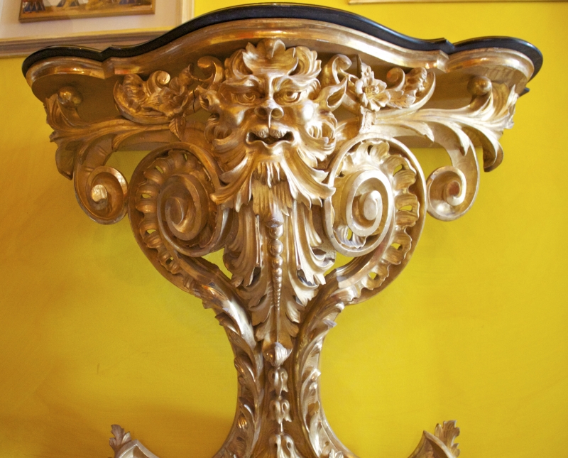 BAROCCO console dorata.
