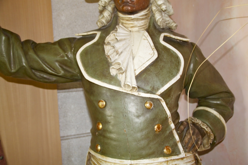 GENDARME IN LEGNO